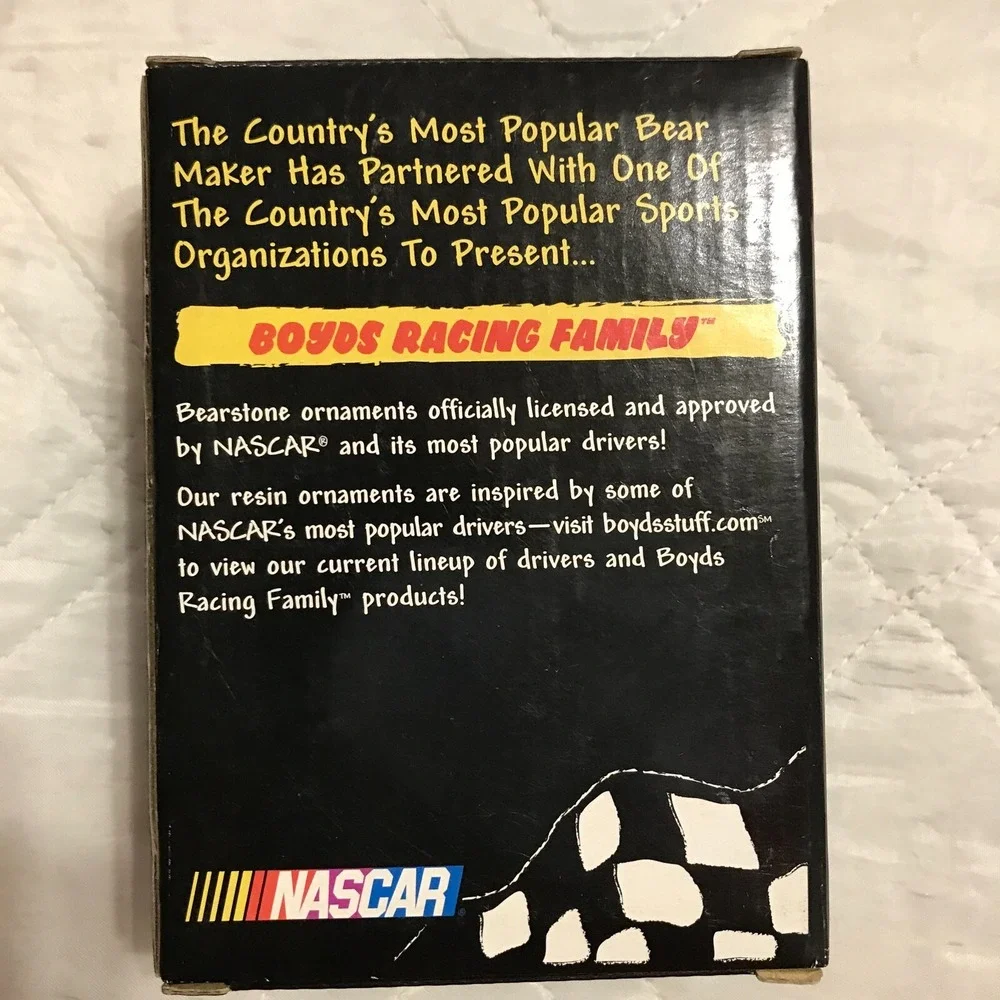 Jeff Gordon‎ #24 DuPont 2004 Boyds Racing Family NASCAR